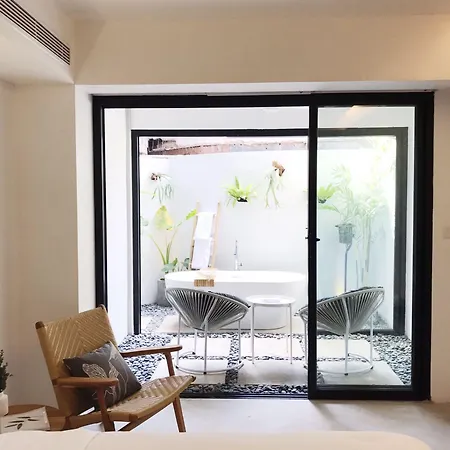 Lloyd'S Inn Bali-3